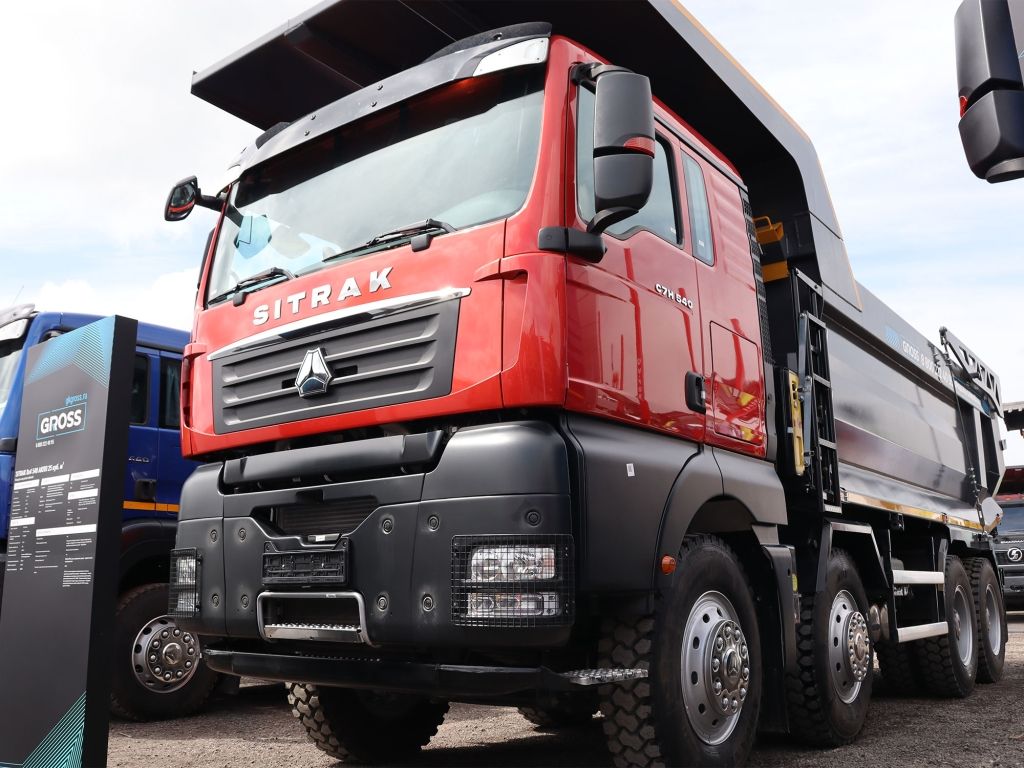 gk-gross-na-vystavke-ugol-majning-samosval.jpg gk-gross-na-vystavke-ugol-majning-samosval.jpg